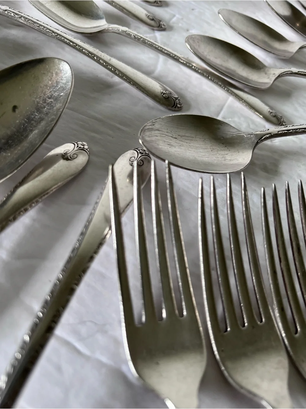 Vintage WM Rogers “Exquisite” IS Silverware 38 Pcs Flatware Set Replace Addition